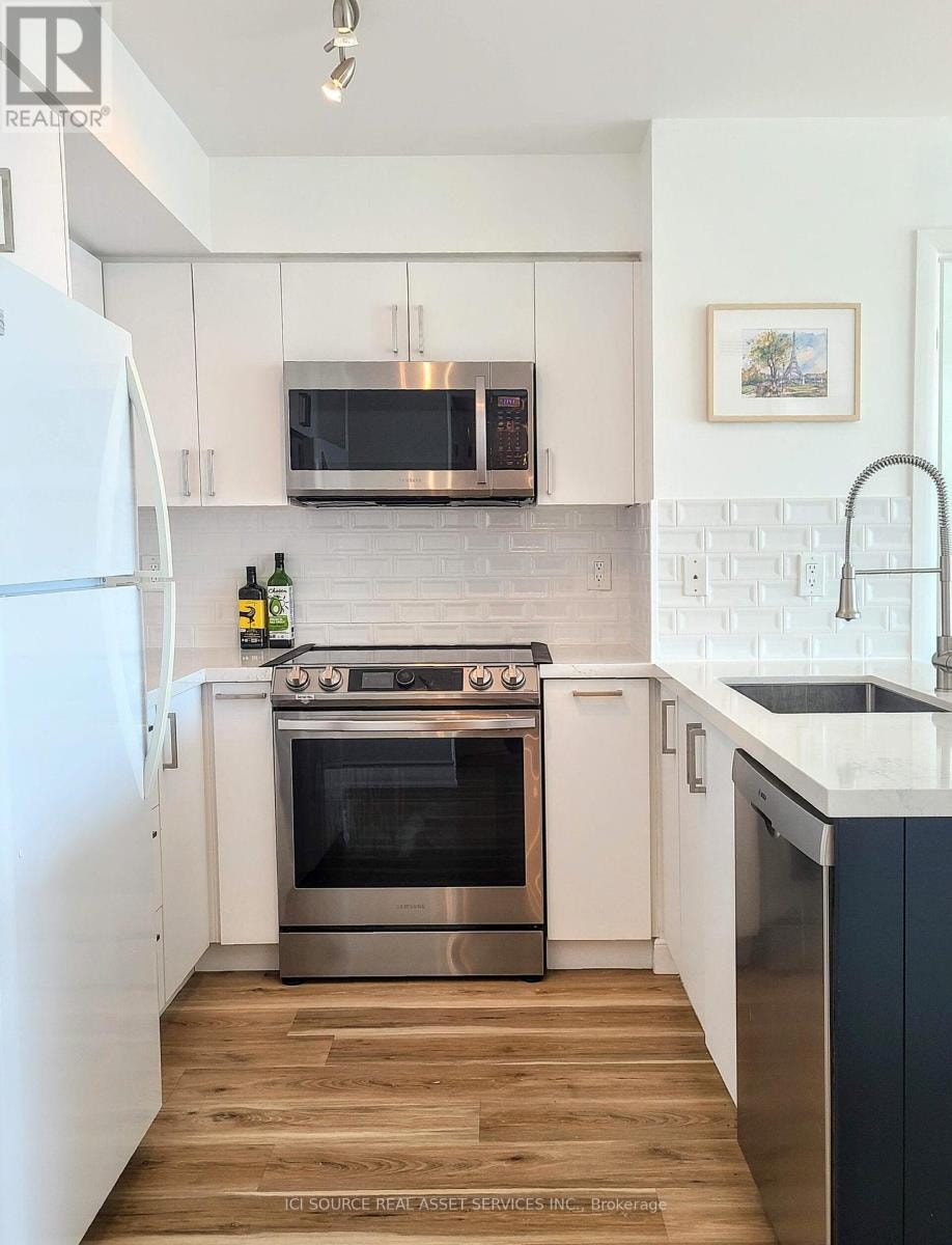 611 - 219 FORT YORK BOULEVARD Toronto (Niagara), Ontario 4