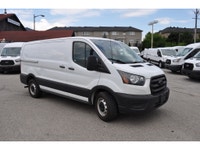 Shelving, Divider, Power seat, Power windows and locks. Factory Options: 12V FRONT POWER OUTLET(S) 2... (image 9)