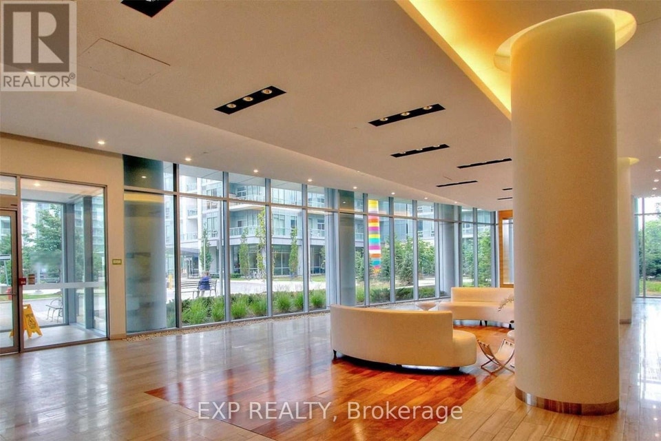 510 - 70 FOREST MANOR ROAD Toronto (Henry Farm), Ontario 2