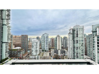 2304 833 SEYMOUR STREET Vancouver, British Columbia