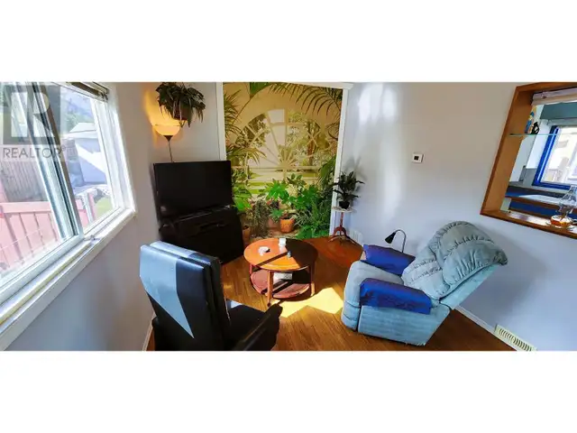 31 Hwy 3A Unit# 7 Keremeos, British Columbia in Houses for Sale in Penticton - Image 4