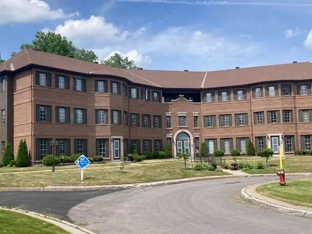 60 Rue des Châteaux-des-Bois, #104 Gatineau (Aylmer), Quebec628643734529301222