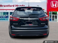 Experience the confident handling and versatile practicality of this 2023 Nissan Qashqai SV, boastin... (image 4)