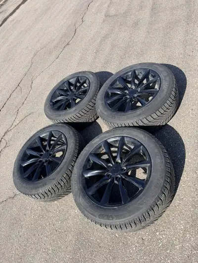 Tesla model Y Goodyear winters 5x114.3 Bluetooth 235/55/18 I have a set of rims and tires off a 2022...