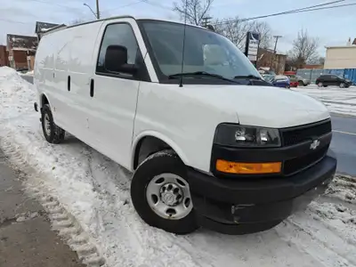 WOW! EXTRA-EXTRA CLEAN INSIDE AND OUT, 2500 3/4 TON CARGO VAN, CLEAN CARFAX HISTORY, A/C, REARVIEW C...