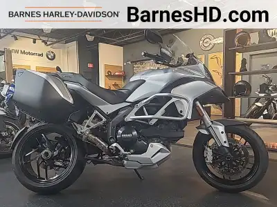 View Carfax Report *Easy Financing Available *Zero Down Available All Prices Do Not Include Taxes. F...