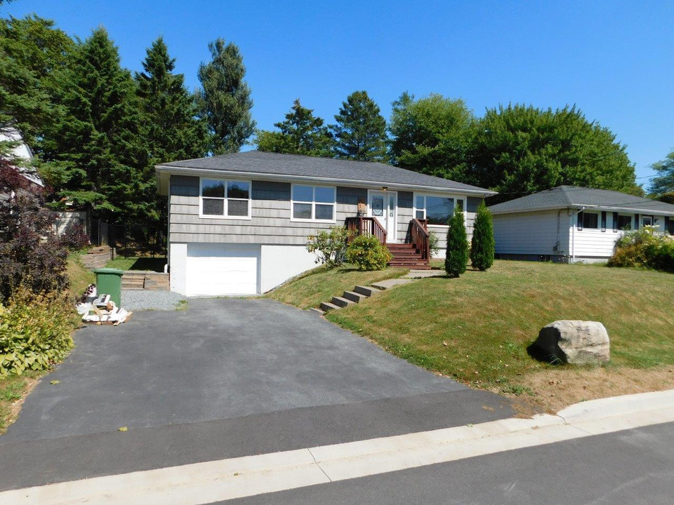 Super Dartmouth 3bed/1bath home/Heat-pump - VIDEO TOUR! in Long Term Rentals in Dartmouth