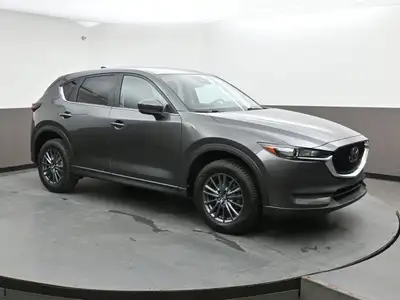 Just Traded! One Owner, Clean Carfax! Low KMS! Equipped with Heated Seats, Heated Steering Wheel, AW...