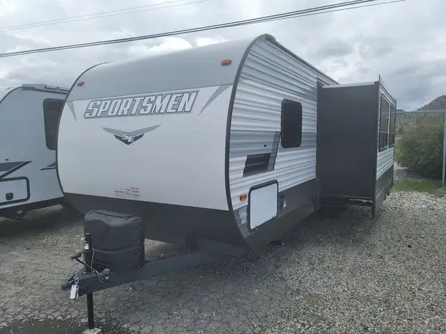 2022 K-Z Sportsmen® SE 261BHKSE in Travel Trailers & Campers in Penticton - Image 5