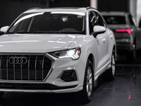 The 2025 Audi Q3 40 TFSI Komfort with the Convenience Package is a sophisticated, driver-centric lux... (image 2)