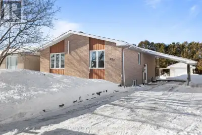 Welcome to 677 Principale Street in Casselman - a fantastic bungalow with legal basement apartment o...