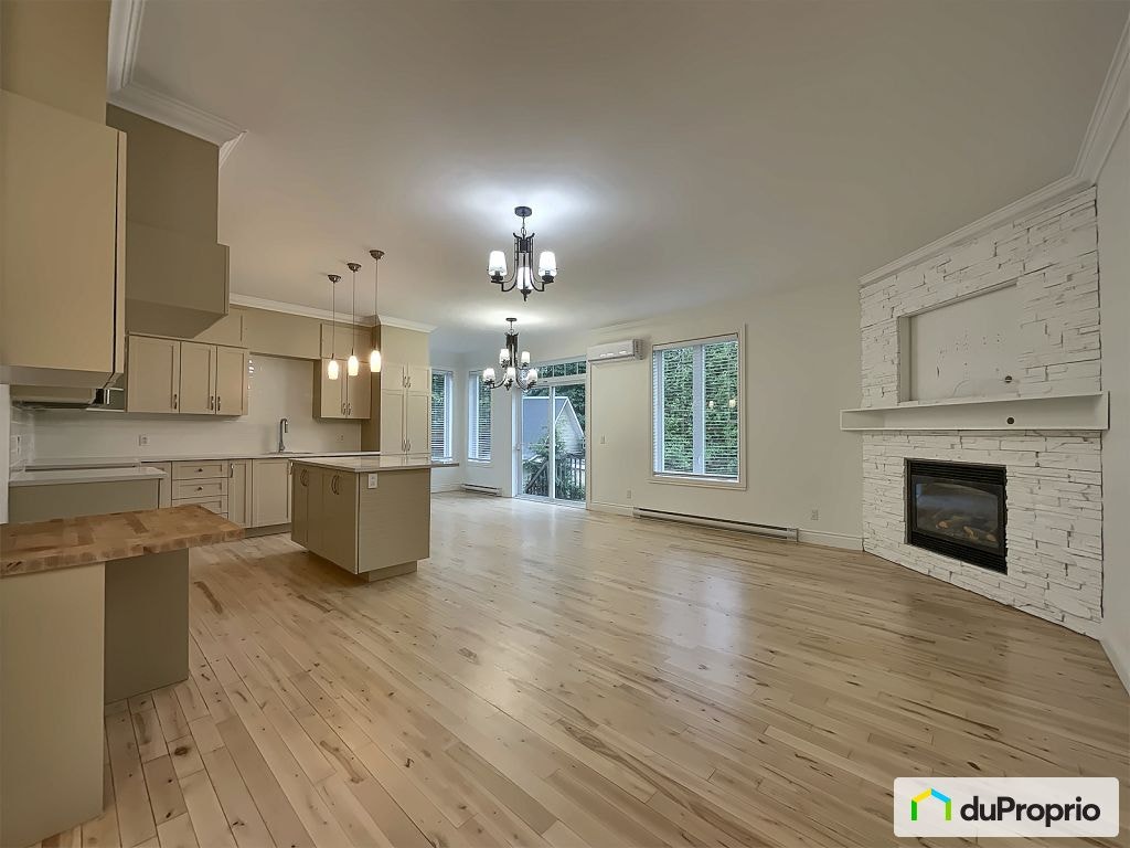 $629,000 - Intergenerational for sale in St-Adolphe-D'Howard — photo 1