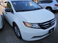 CAR PROOF VERIFIED 100% ACCIDENT FREE. LIKE NEW INSIDE IN AND OUT. FINISHED IN PEARL WHITE WITH GREY... (image 4)