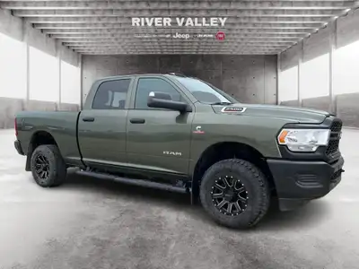 TRAILER SWAY CONTROL, TRAILER HITCH, ELECTRONIC STABILITY, TRACTION CONTROL, REMOTE KEYLESS ENTRY De...