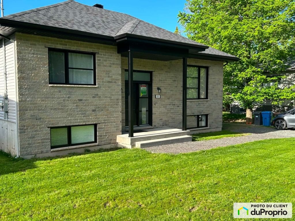 $645,000 - Bungalow for sale in Granby — photo 2