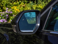 - Panoramic Sunroof - Heated / Ventilated Seats - Heated Steering Wheel - Memory Seat - Power Liftga... (image 9)