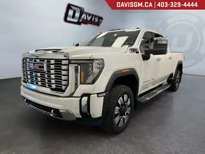 The 2025 GMC Sierra 3500HD Denali 4WD Crew Cab Standard Box combines heavy-duty Duramax power, premi...