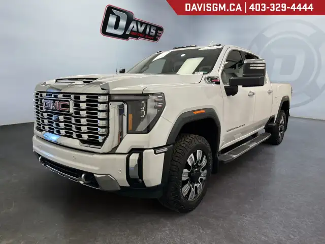 2025 GMC Sierra 3500HD Denali 4WD Crew Cab Standard Box Denali in Cars & Trucks in Lethbridge - Image 2