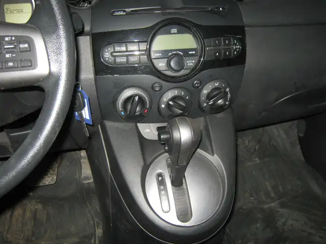 2012 Mazda Mazda2 GX LOW BUDGET !!!414904603084728329