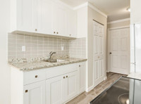 Welcome to your future home! Kelly Apartments is an ideal location for families, young professionals... (image 1)