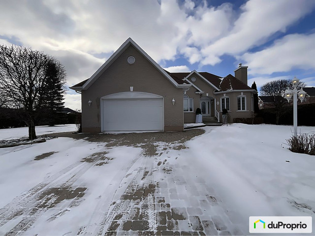 675 000$ - Bungalow à vendre à Drummondville (Drummondville) dans Maisons à vendre  à Drummondville