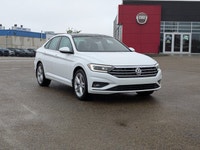 This pre-owned 2020 Volkswagen Jetta Execline offers refined styling, advanced technology, and impre... (image 8)