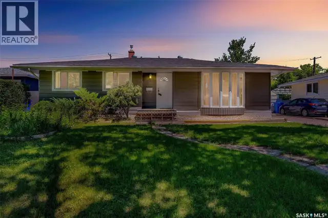 1830 Cowan CRESCENT Regina, Saskatchewan in Houses for Sale in Regina - Image 2
