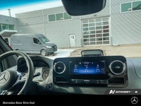 Mercedes-Benz Rive-Sud, la destination Mercedes-Benz par excellence. Bienvenue en première classe. D... (image 9)