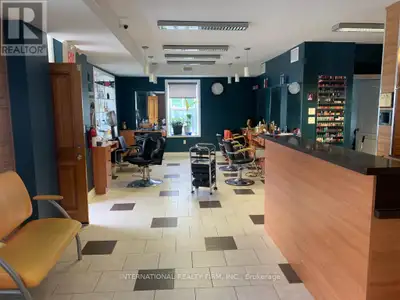 A rare opportunity to lease prestige Retail Space in the heart of Wismer community. The space is cur...