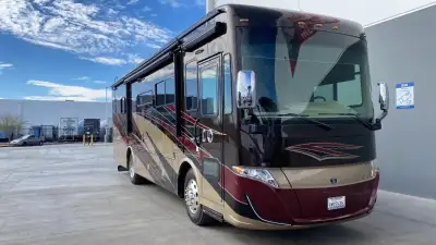 RV & MOTORHOME & CAMPER TRAILER DETAILING RECOGNIZED BY THE TOP MANUFACTURERS: Airstream, Coachman,...