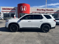 This exceptional 2025 Honda Pilot Black Edition, boasting a stunning PLATINUM WHITE PEA exterior and... (image 7)