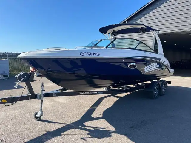 2019 DIVERS/AUTRES CHAPARRAL VRX2430 in Powerboats & Motorboats in Lac-Saint-Jean - Image 3