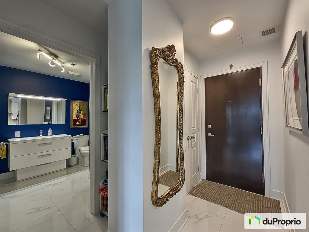 $480,000 - Penthouse for sale in Longueuil (Vieux-Longueuil) — photo 2