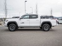 No Accidents - Running Boards - Bed Rack - Keyless Ignition - Heated Front Seats Engineered for seri... (image 5)