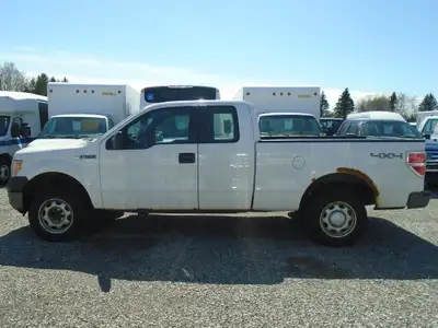 SPECIAL BEING SOLD AS IS, Carfax available, NEW WINDSHIELD, keyless entry, 8 CYL, 3.7 L GAS, CD/AM/F...