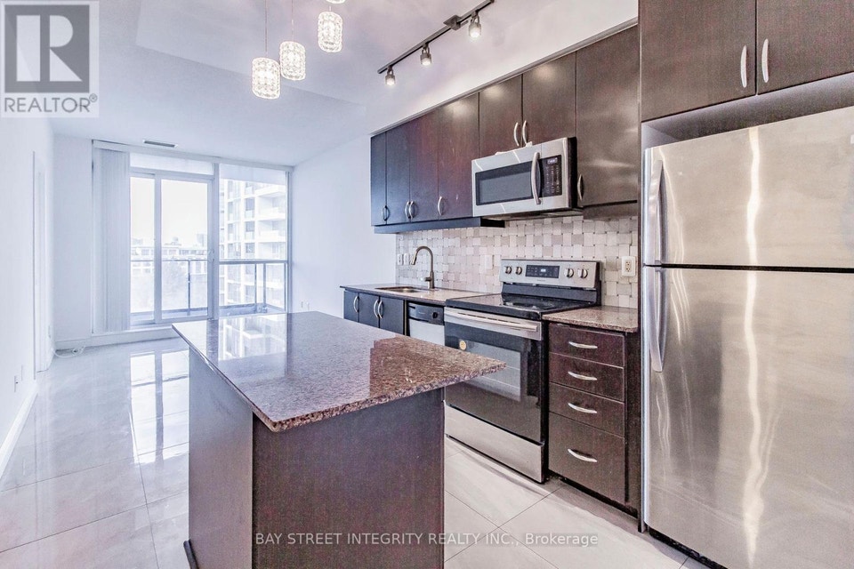 813 - 2885 BAYVIEW AVENUE Toronto (Bayview Village), Ontario 5