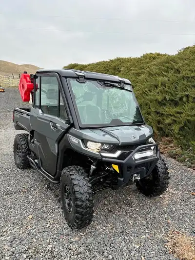 APPLY NOW: https://www.ridecollective.ca/get-pre-approved 2023 CAN-AM DEFENDER LIMITED HD10 • Rotax...
