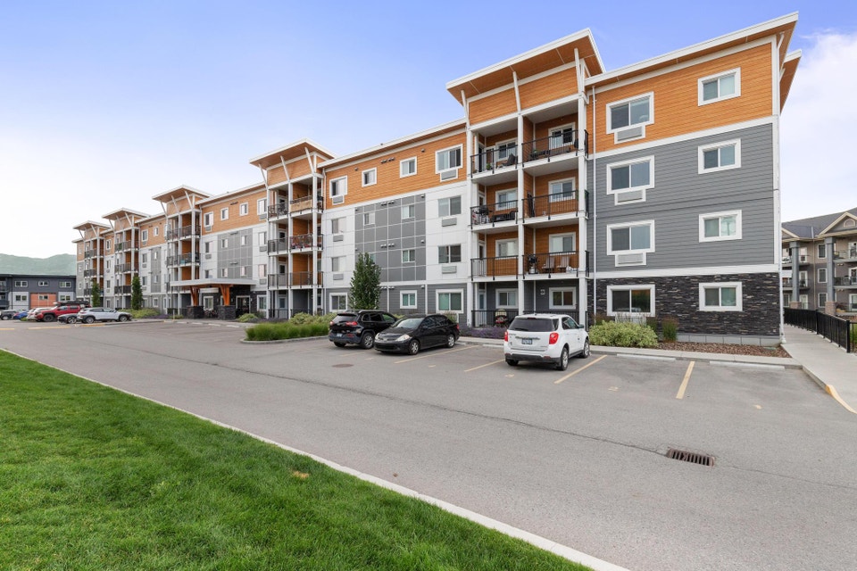 Carrington Ridge Apartments - Purcell Apartment for Rent - West 3