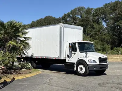 2015 Freightliner M2 24 Foot Cube Van Hydraulic Brake with Air Parking Brake Cummins ISB 6.7L Alliso...
