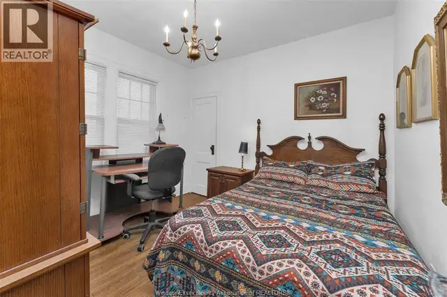 245-247 MCEWAN Windsor, Ontario in Houses for Sale in Windsor Region - Image 16