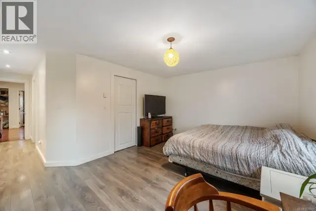 3328 Third St Cumberland, British Columbia in Houses for Sale in Comox / Courtenay / Cumberland - Image 28