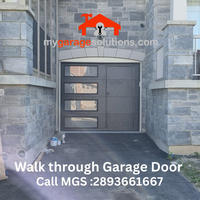 Walk through Garage Door :  Garage Door with Man Door in it dans Portes de garage et ouvre-portes  à Hamilton - Image 4