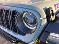 This Jeep Wrangler has a dependable Regular Unleaded V-6 3.6 L/220 engine powering this Automatic tr... (image 8)