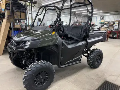 In Stock! 2026 Honda Pioneer 700 Deluxe. Financing available oac. Plus tax & licence only .All-in pr...