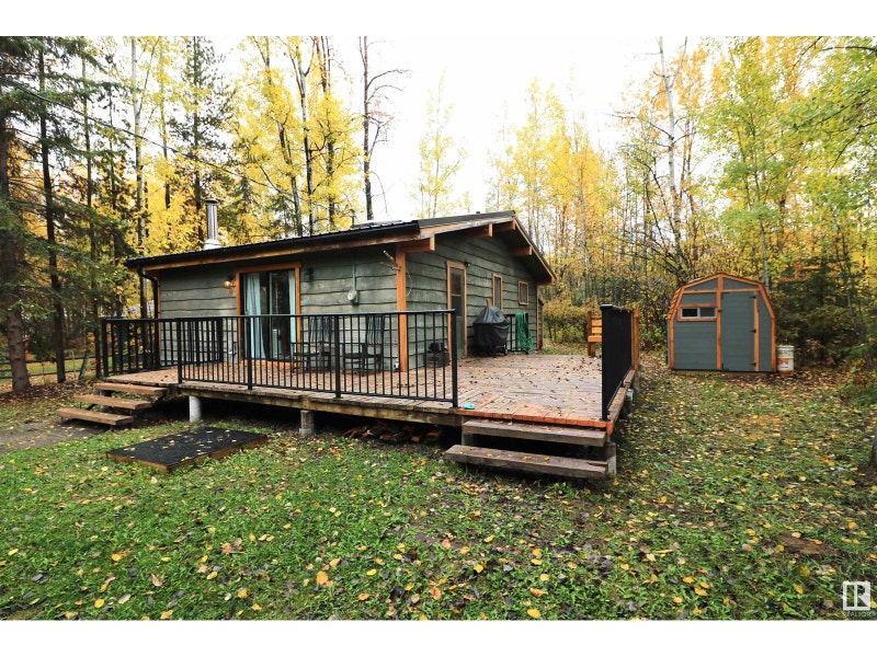 17 CEDAR AV Rural Lac Ste. Anne County, Alberta Houses for Sale St