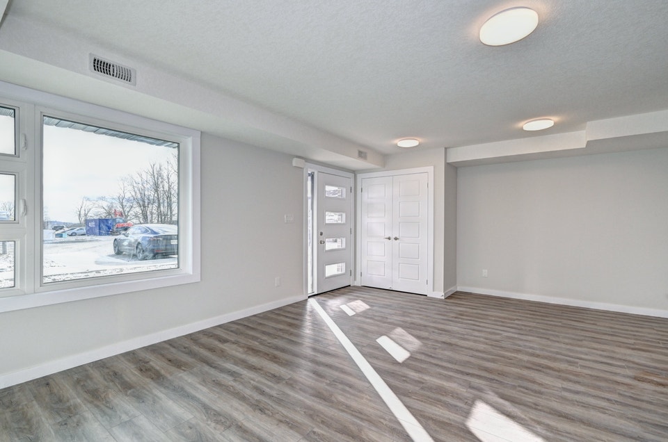 Modern 1 Storey 2 Bedroom 2 Bathroom Condo Suite for Rent at La 2