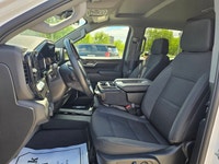 Kijiji Safety Equipment Daytime Running Lamps with automatic exterior lamp control OnStar and Chevro... (image 7)