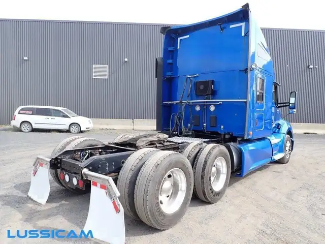 2020 Kenworth T680 in Heavy Equipment in Longueuil / South Shore - Image 8