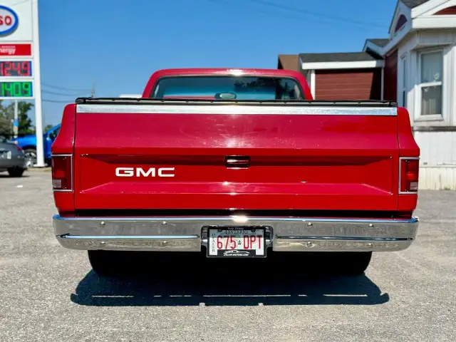 1983 GMC Truck Sierra 1500 Longbox in Cars & Trucks in Ottawa - Image 26