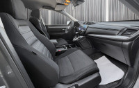 Introducing this gorgeous 2018 Honda CRV LX AWD! This CRV comes well equipped with keyless entry, pu... (image 9)